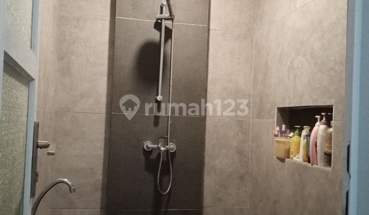 For Sale Quick, Ready-to-Live-In House Near LRT Harjamukti, Good Condition.