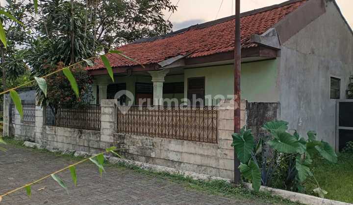 Dijual Rumah Butuh Minim Renovasi di Pondokmelati SHM 2