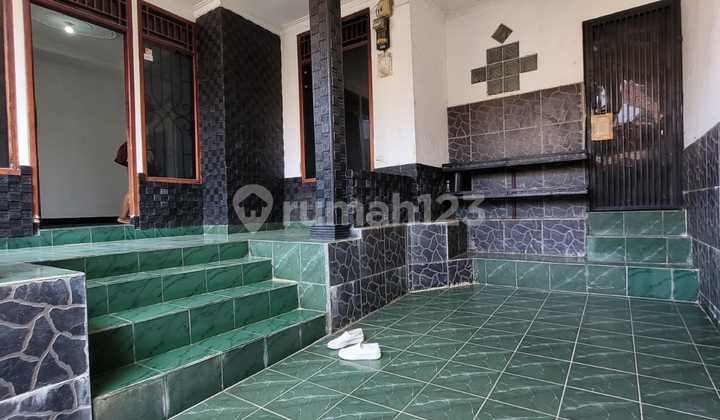 Dijual Cepat Rumah Bagus SHM di Jati Sari 2