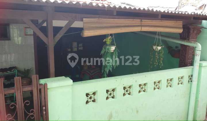 For Quick Sale: Mom's House in Kramat Jati, East Jakarta 2