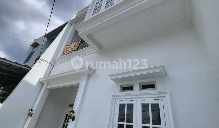 Rumah 2 Lantai Bagus di 8 Ilir, Palembang 4