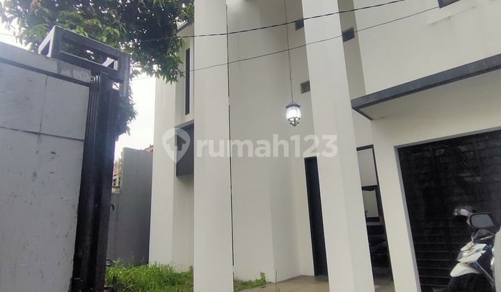 Disewakan Rumah Mewah 2 Lantai bisa Buat Kantor di Lingkungan Elit Cilandak