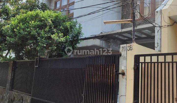 Rumah huni bagus dan terawat baik area Cilandak Barat Jaksel  2