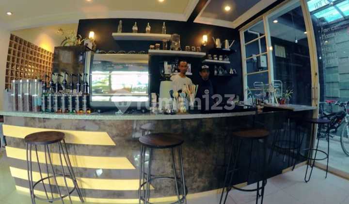 Dijual Dan Disewakan Rumah Dan Resto 2 Lantai Area Jatipadang Jaksel  2