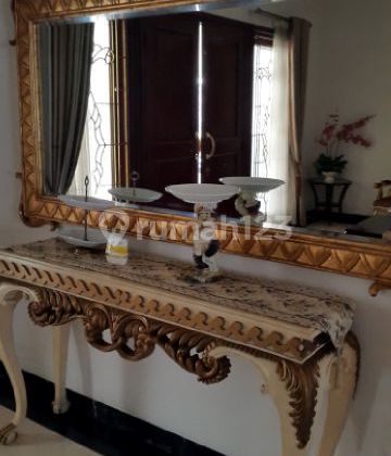 For Sale 2-Story Luxury House with Pool Area in Menteng, South Jakarta 2