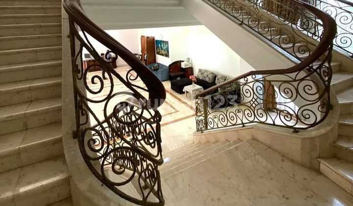 Dijual Rumah Mewah 2 Lantai Di Area Premium Mega Kuningan Jaksel 2