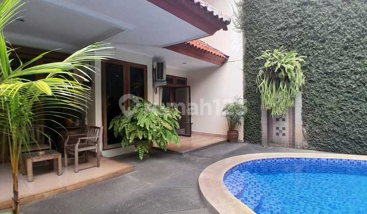 For Rent 2-Story House With Pool In Kemang South Jakarta For Rent 2-Story House With Pool In Kemang South Jakarta