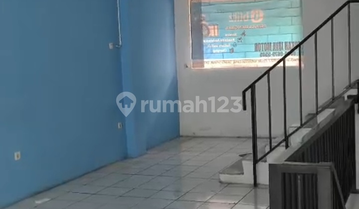 For Rent 3-Story Shop House in Fatmawati Raya Area South Jakarta For Rent 3-Story Shop House in Fatmawati Raya Area South Jakarta