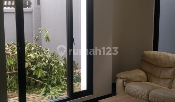 Disewakan Rumah Mewah 2 Lantai Bisa Buat Kantor Di Margasatwa Cilandak Jaksel  2
