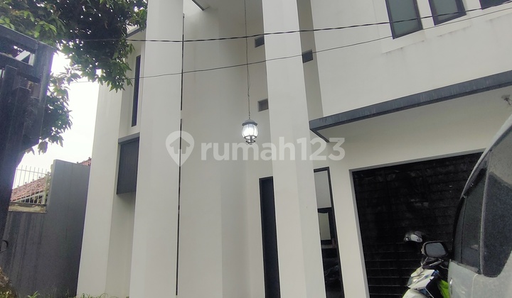Dijual Rumah Mewah 2 Lantai bisa Buat Kantor di Lingkungan Nyaman dan Asri Cilandak Jaksel