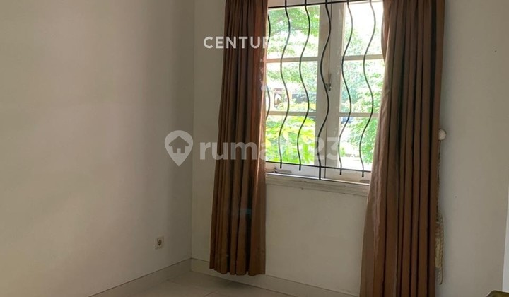 Rumah Semi Furnished Strategis di Kota Baru Parahyangan Bandung 2