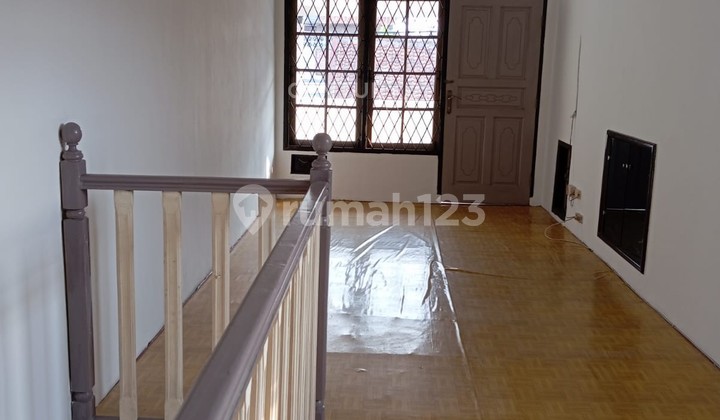 Comfortable Home for Family, Ready to Occupy, Taman Kopo Indah 1 Bandung 2