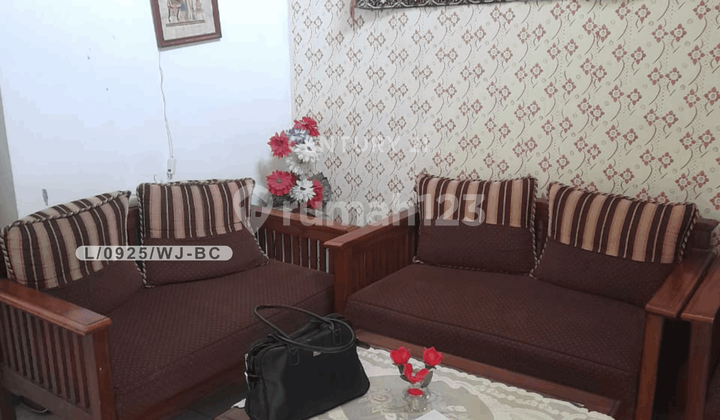 Ready-to-Occupy House in a Comfortable and Strategic Environment in Gede Bage, Bandung