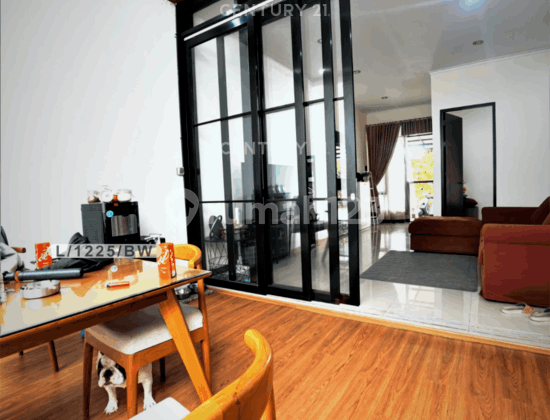 Rumah 2 Lantai Cluster Sherwood Tki 5 Open Space Cafe dan Langka