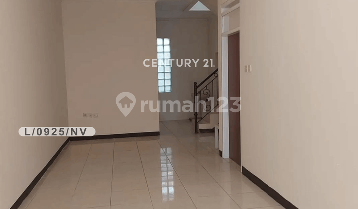 Rumah Nyaman Siap Huni Lokasi Strategis Di Taman Holis 1 Bandung