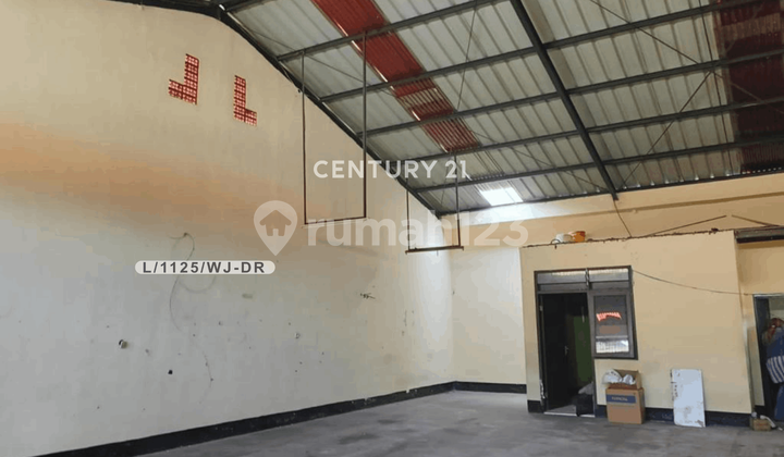 Ready-to-Use Warehouse with a Strategic Location in Cicendo, Bandung