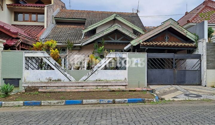 Rumah hitung tanah di lokasi strategis Perumahan Pondok Blimbing Indah Malang