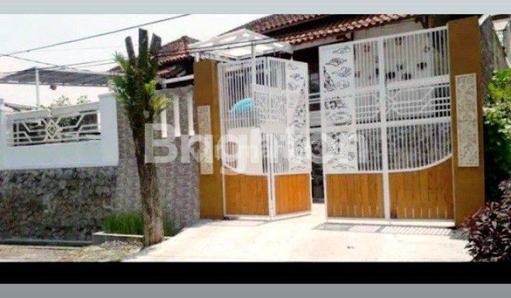 Rumah besar, asri dan mewah di Jl. Kemayoran, Cemorokandang Malang 1