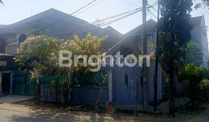 Rumah hook di Pondok Blimbing Indah Malang 1