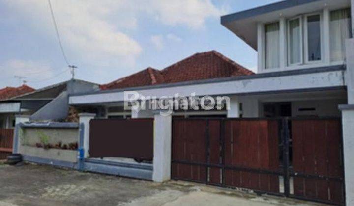 Rumah tinggal, dengan usaha kos-kosan yang masih aktif di daerah buah-buahan Malang 1