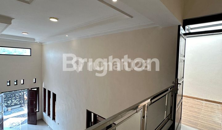 Beautiful house, brand new condition, ready to occupy in Araya Malang. 2