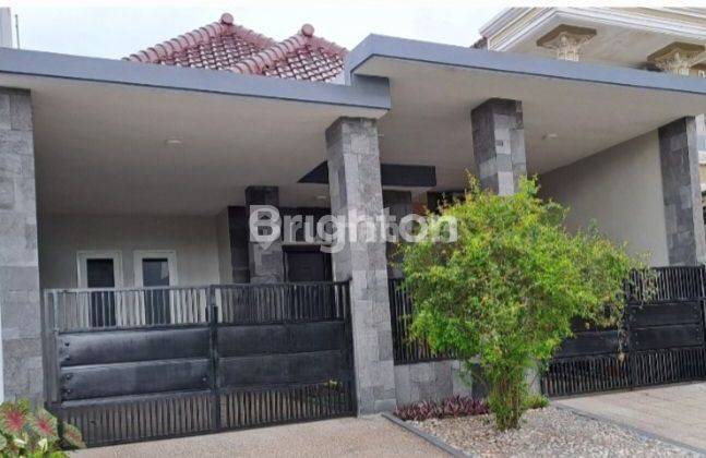 Rumah cantik baru renovasi model minimalis di Araya Malang 1