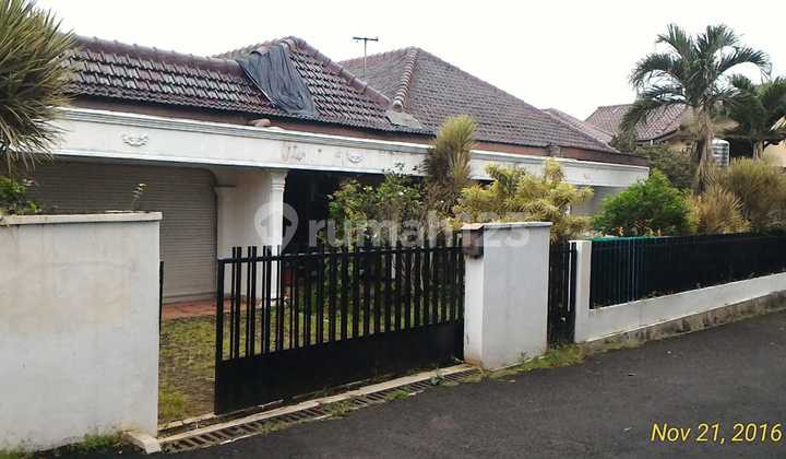 Dijual Rumah Clasic Luas Tanah Besar Di Kebayoran Lama Jakarta Dijual Rumah Clasic Luas Tanah Besar Di Kebayoran Lama Jakarta