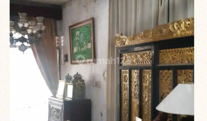 Rumah Tua Butuh Renovasi Di Sekitar SCBD Sudirman Jakarta  2