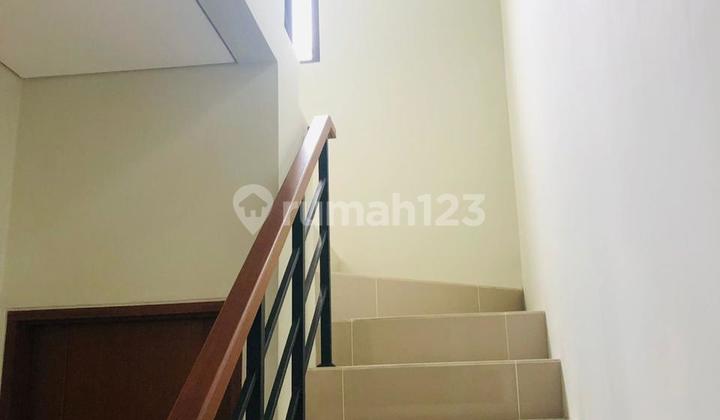 Quick Sale, Ready to Occupy Cul-de-sac House in Premier Estate Cibubur 2