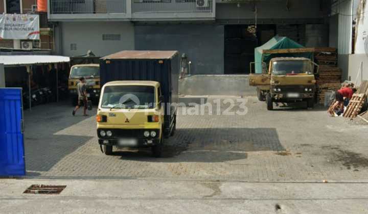 Affordable Warehouse | Already Has a Loading Dock | Office Building | Large Parking Area