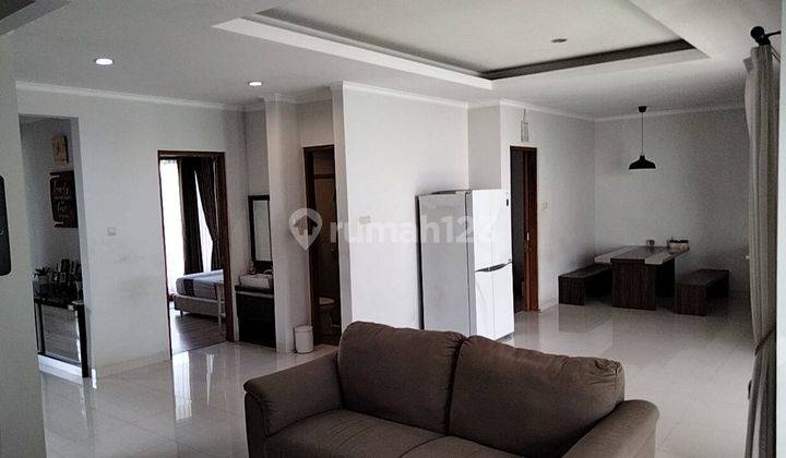 Rumah Cantik Mewah 2 Lantai Dalam Perumahan Elit, Full Furnish, Full Keamanan 24 Jam !! 2