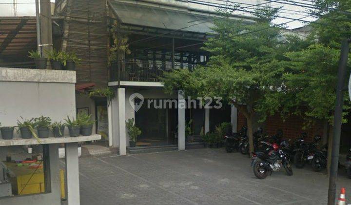 Ruang Usaha / Bangunan Komersil Lokasi Premium, Parkir Luas 1