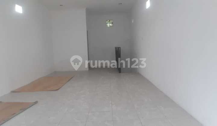 Ruko 2 Lantai Murah, Lokasi Bagus Strategis Dekat Kampus, Area Ramai.