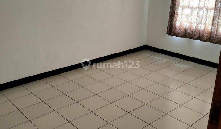 Dijual Rumah Cantik Murah, 1 Lantai Luas, Dalam Perumahan, Akses Jalan Lebar Papasan Mobil. Cocok Untuk Hunian Keluarga Atau Pensiunan. 2