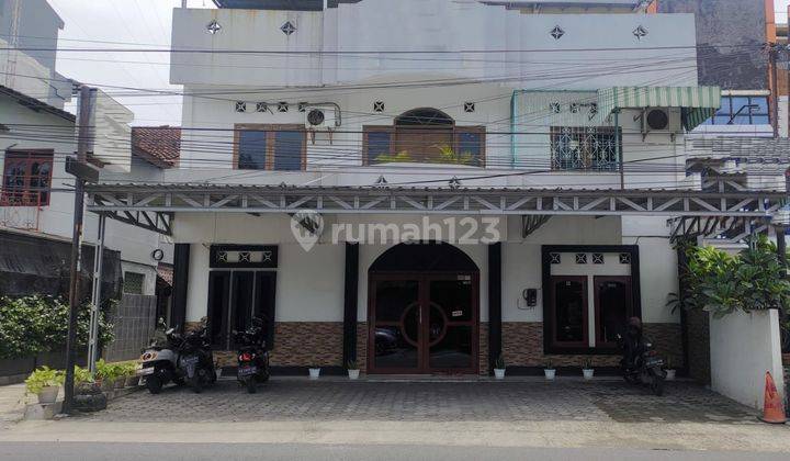 Ruko 2,5 Lantai Bagus, Bangunan Terawat, Lokasi Strategis Akses Jalan Utama, Area Ramai. 1