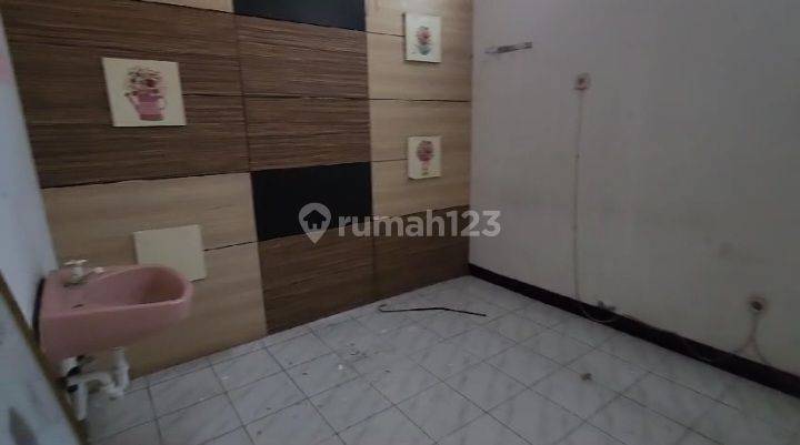 Ruko 1 Lantai Lokasi Strategis Pinggir Jalan Utama, Area Ramai di Depok Sleman 2