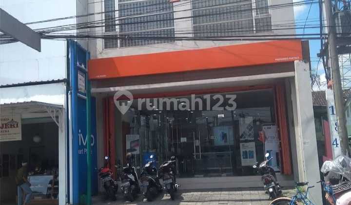 Ruko 3 Lantai Bagus | Strategis | Murah | Parkir Luas | Dekat Kampus Dan Sekolahan | Di Depok Sleman Ruko 3 Lantai Bagus | Strategis | Murah | Parkir Luas | Dekat Kampus Dan Sekolahan | Di Depok Sleman