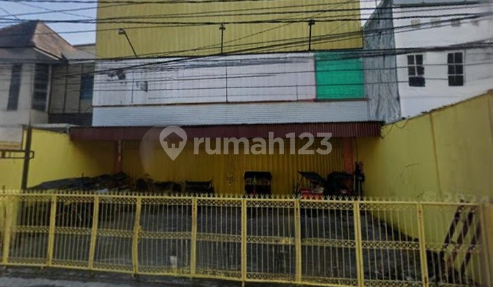 Nice Shop House Affordable Price Strategic Location Near Yogyakarta Monument