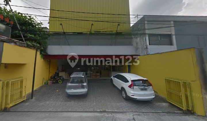 Nice Shop House Affordable Price Strategic Location Near Yogyakarta Monument 2