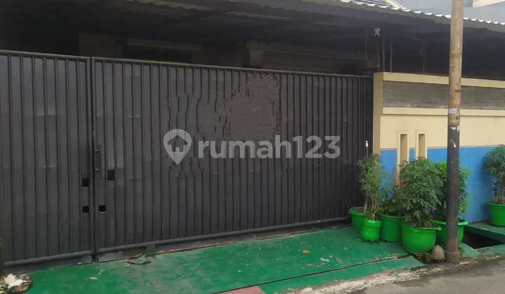 Nice House Ready to Live Good Location in Kebayoran Lama Area Jakarta 2