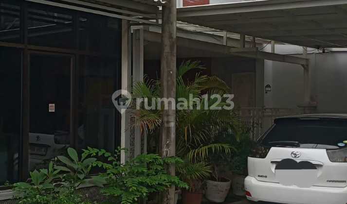 For Sale Beautiful 2-Story Move-In Ready House in Praja, Kebayoran Lama