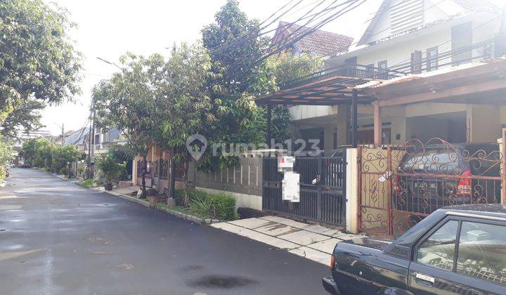 Dijual Rumah Bagus Siap Huni di Daerah Bintaro Sektor 3 2