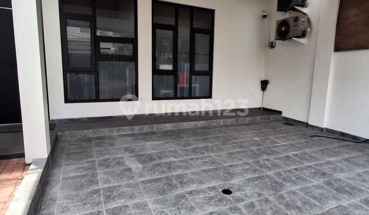Disewakan Rumah Brand New Siap Huni Villa Melati Mas Serpong Tangerang Selatan 2