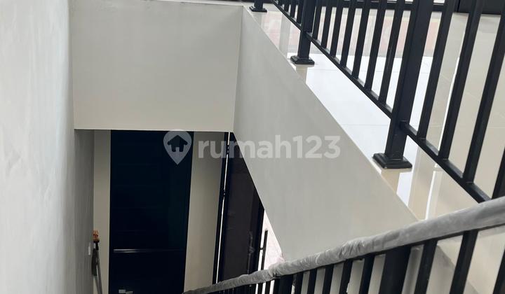 Disewakan Ruko Cocok Untuk Usaha Bukit Dago Gunung Sindur Bogor di Jalan Villa Dago Raya Perumahan Villa Dago, Jalan Siliwangi, Benda Baru, Pamulang, Kota Tangerang Selatan, Banten, Indonesia, 15418, Gunung Sindur