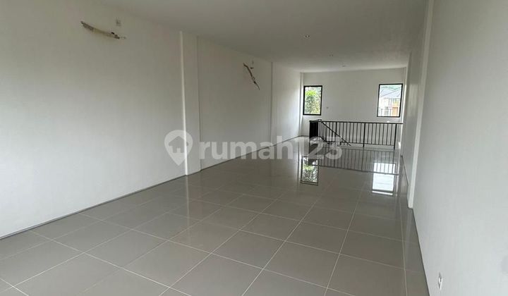 For Rent: Ready-to-Use Shop House Suitable for Restaurant, Citra Garden Serpong 2