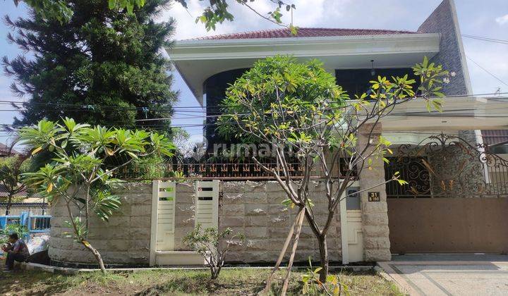 Rumah Dijual Dharmahusada Indah I, Ada Kolam Renang, Surabaya Timur 1