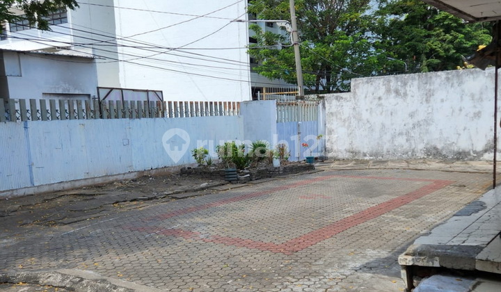 300 m dari Raya Darmo, Rumah Dijual di Sam Ratulangi, SBY Pusat, Komersial Area 2