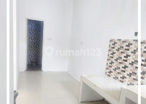 [Lt 72 M2] East Bekasi Regency House (Renovated) Facing Public Facilities 2