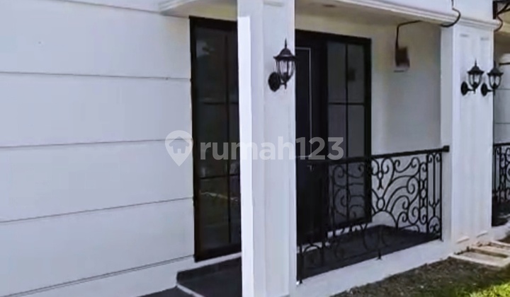 American Classic House (Near Grand Wisata Toll) East Bekasi 2