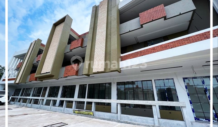 Hotel Can Be Converted into Boarding House 4 Floors (156 Rooms) Jakarta